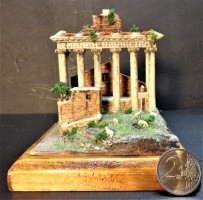 Ruderi del tempio di Saturno nei Fori da una incisione del Piranesi